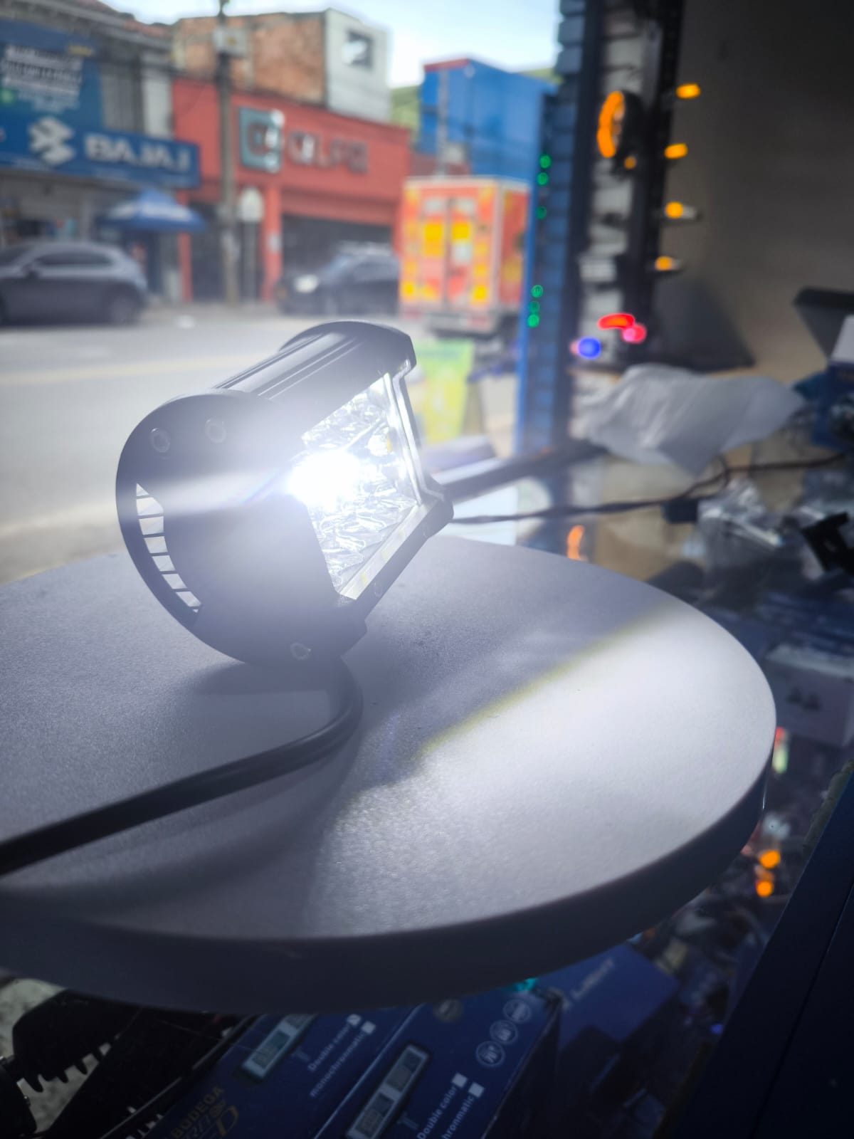 EXPLORADORA CUADRADA BLANCO (TB016w)